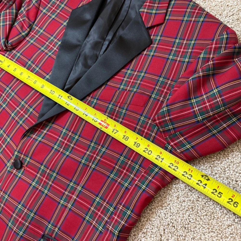 Jos. A. Bank Dinner Jacket Men 42S Red Plaid Wool Tuxedo Blazer Satin Peak Lapel
